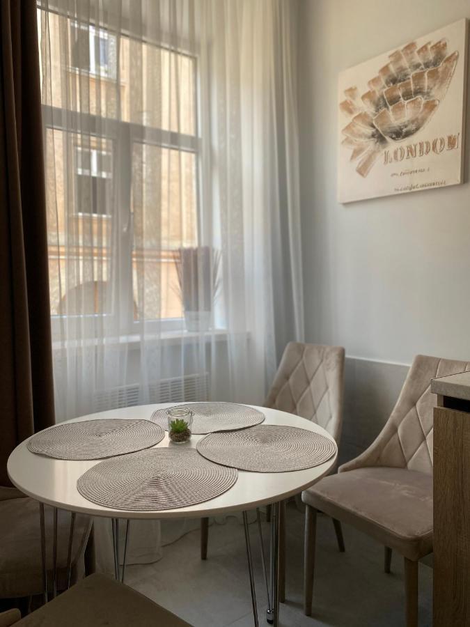 Homelike Apartment Lviv Kültér fotó