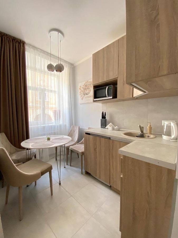 Homelike Apartment Lviv Kültér fotó